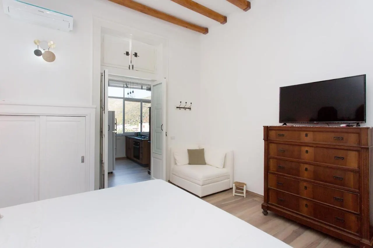 Holiday home Villa Agrumeto Lipari